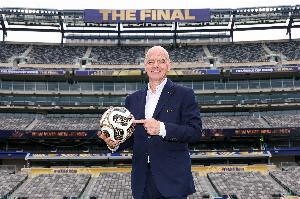 FIFA主席因凡蒂诺有望连任，欧足联难觅对手挑战其地位