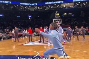 新赛季将和利拉德组成后场双枪！你对新赛季的莫兰特有什么期待？